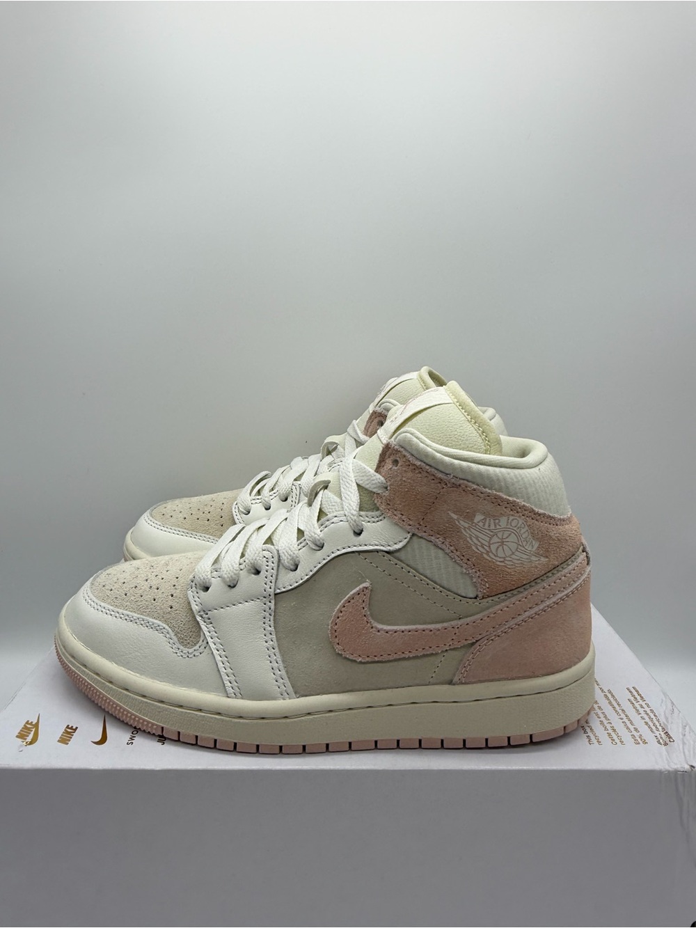 Nike Air Jordan 1 Mid SE Coconut Legend Pink FQ1826-161 Women’s Size 6